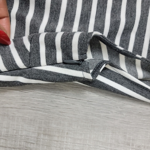 Silence + Noise | UO Striped Dress - Picture 4 of 9